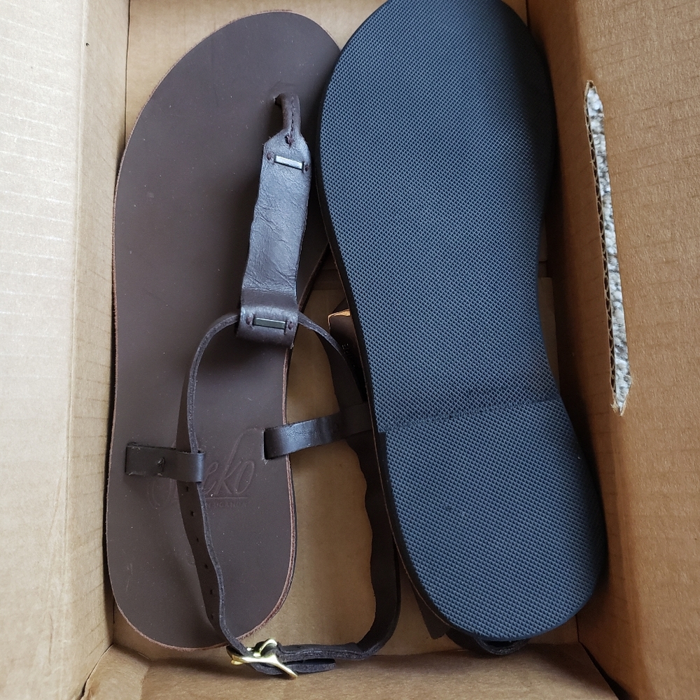 T-strap sandal